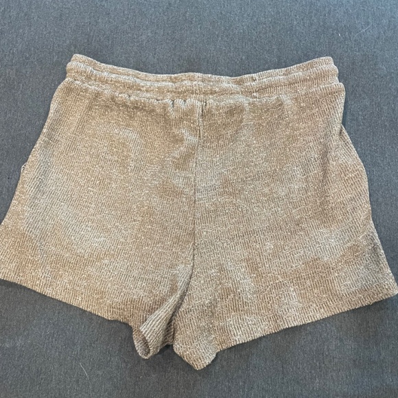 shorts - Picture 2 of 3